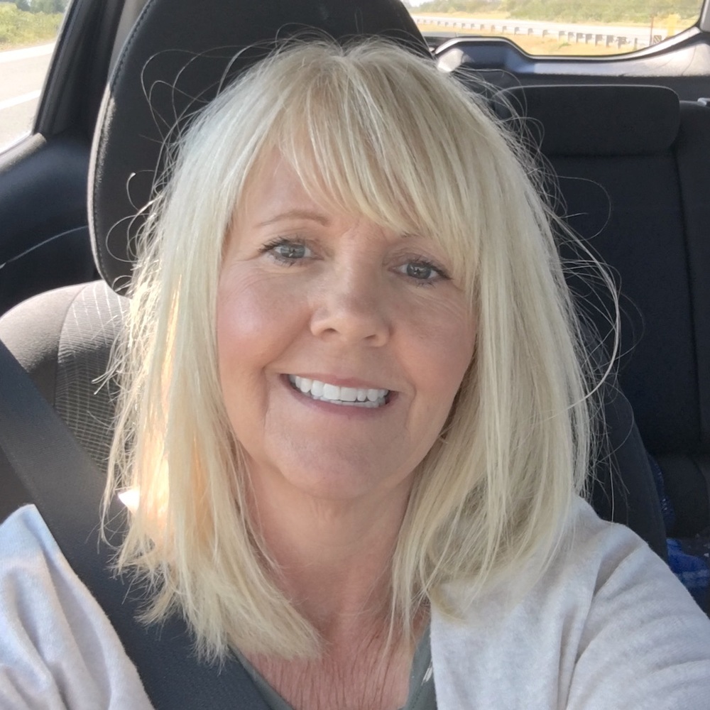 Meet your Posher, Denise 🌻